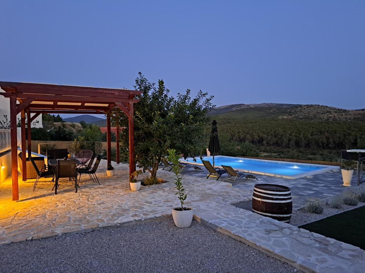 Guest House "The View" - With A Pool Donje Polje 外观 照片